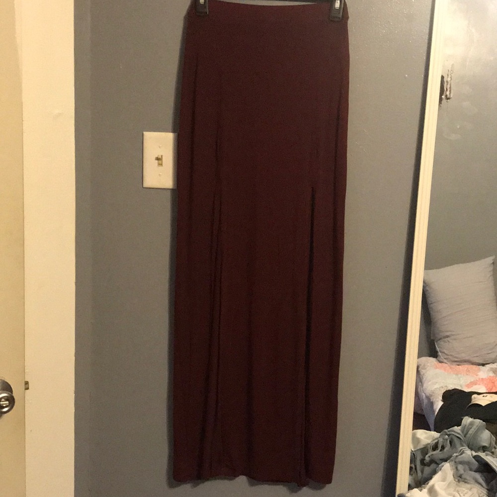 Forever 21 maroon maxi skirt with slits